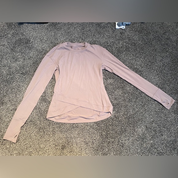 Lululemon long sleeve top - Picture 1 of 2